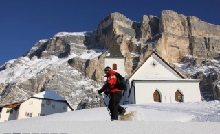Raquettes à neige dans le Val Badia 